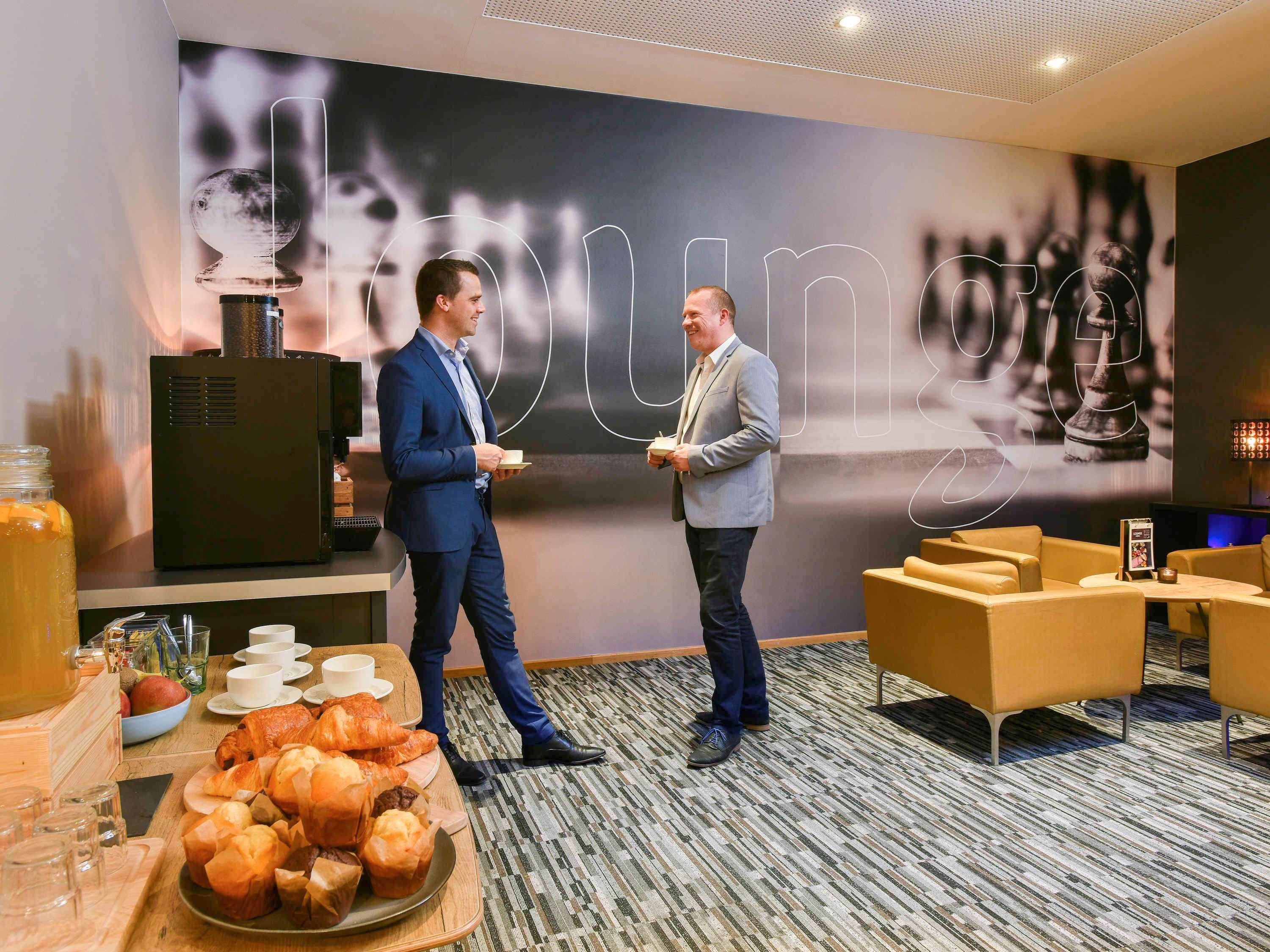 Ibis Kortrijk Centrum Bagian luar foto